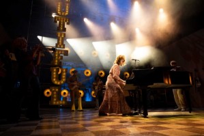 <em>Beautiful – The Carole King Musical</em> – first look at the new production