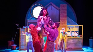 ”Mog the Forgetful Cat” announces Old Vic and tour dates in 2023