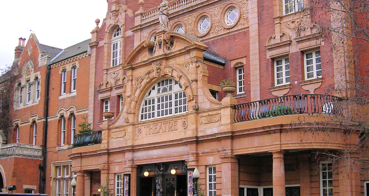 Richmond Theatre, ©Jim Linwood, CC BY 2.0 , via Wikimedia Commons