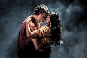 <em>A Streetcar Named Desire&nbsp;</em>announces West End lottery and day seat plans&nbsp;