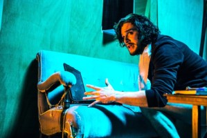 First look: Kit Harington rehearsing <em>Doctor Faustus</em>