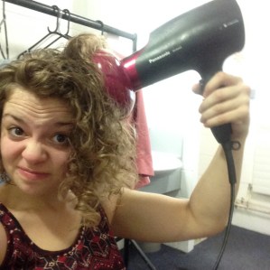 What's in my dressing room? – Carrie Hope Fletcher