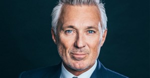 Martin Kemp and Peter Duncan join cast of <em>Million Dollar Quartet</em> tour