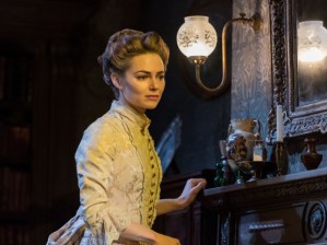 Review: <em>Gaslight</em> (New Alexandra Theatre, Birmingham)