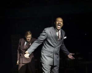 Lenny Henry and cast in <em>The Resistible Rise of Arturo Ui</em> at the Donmar Warehouse