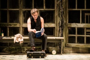 Review: <em>Brodsky/Baryshnikov</em> (Apollo Theatre)