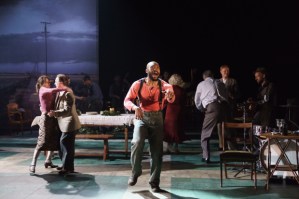 Did critics Bob along to <em>Girl from the North Country</em>?