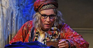 Jennifer Saunders to star in <em>Blithe Spirit</em> West End show and on tour