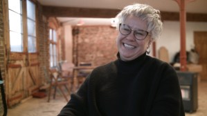 Watch Emma Rice's <em>Romantics Anonymous</em> musical in rehearsals