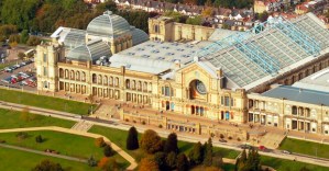 English National Opera announces plans for drive-in 90-minute <em>La bohème</em> at Alexandra Palace