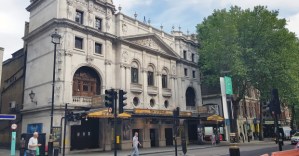 Arts sector set to receive £400m aid in 2021 Budget