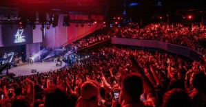 Prime Minister reveals plans for pilot events to test theatrical performances with fewer restrictions