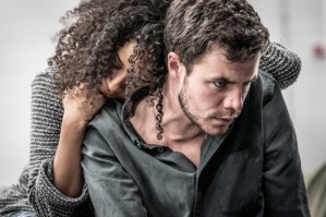 <em>Cat on a Hot Tin Roof</em> in rehearsals ahead of new tour
