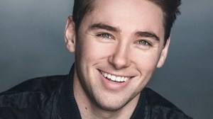 <em>Pippin</em> confirms cast for extension into October