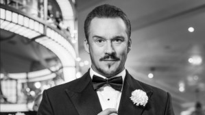 <em>Chicago</em> announces new tour cast for 2022