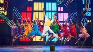 Complete cast for <em>Singin' in the Rain</em> tour revealed