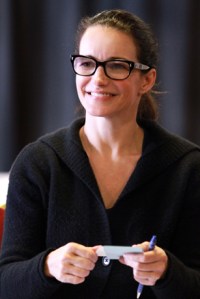 Rehearsal Pics: Natascha McElhone, Mark Bazeley and Kristin Davis prepare for <em>Fatal Attraction</em>