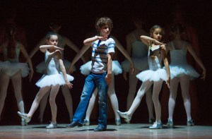 <em>Billy Elliot</em> extends to December 2015