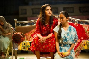 Behind the Beautiful Forevers (National Theatre)