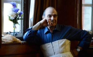 David Suchet rehearses his Lady Bracknell for West End <em>Earnest</em>