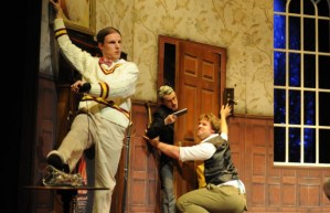 New cast announced for <em>The Play That Goes Wrong</em>