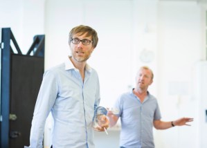 Rehearsal Pictures: Stephen Merchant and Steffan Rhodri prepare for <em>The Mentalists</em>