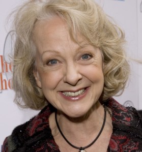 Casting announced for national tour of <em>Handbagged</em>