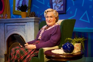 Mrs Doubtfire musical – Is the West End premiere “Rockin’ Now” or does someone need to “Clean Up This Mess”?