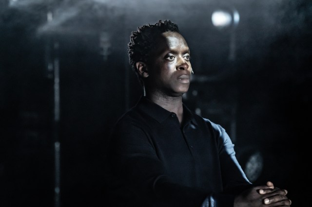 Kobna Holdbrook Smith (Dr Toby Sealey) in The Effect at the National Theatre. Photo by Marc Brenner 0477
