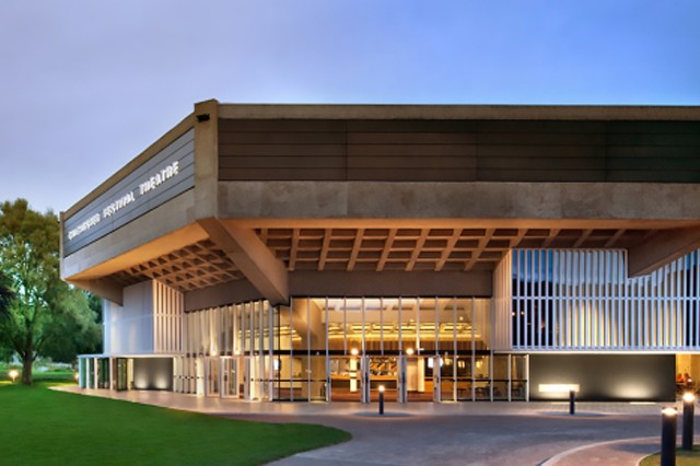 moquitoes1 Chichester Festival Theatre, © Philip Vile