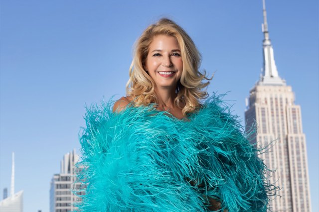 Candace Bushnell in front of the Empire State Building