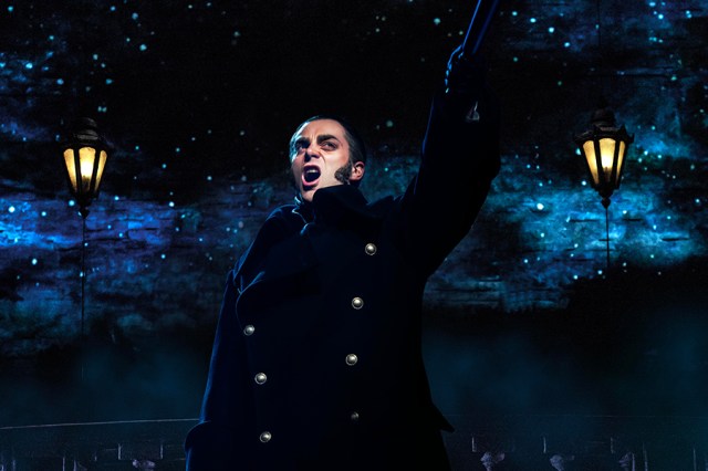 Stewart Clarke performing "Stars" from Les Misérables, © Johan Persson