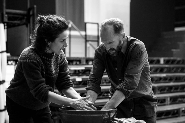 MACBETH in rehearsals. Indira Varma (Lady Macbeth) and Ralph Fiennes (Macbeth) Photo credit Matt Humphrey (1) MACBETH in rehearsals. Indira Varma (Lady Macbeth) and Ralph Fiennes (Macbeth) Photo credit Matt Humphrey (1)