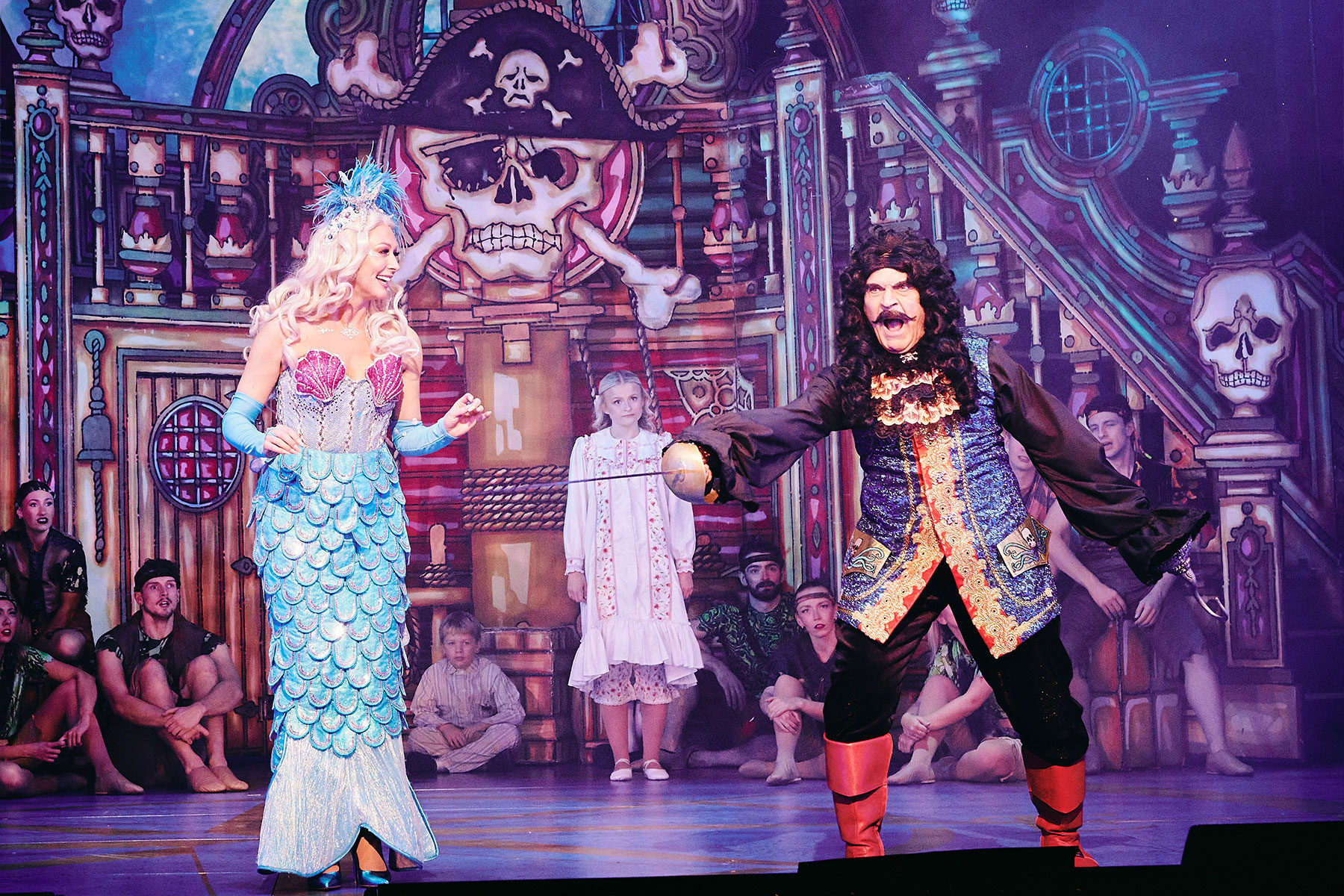Peter Pan pantomime starring David Suchet at Bristol Hippodrome review
