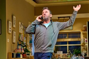 The Unfriend in the West End starring Lee Mack – first look