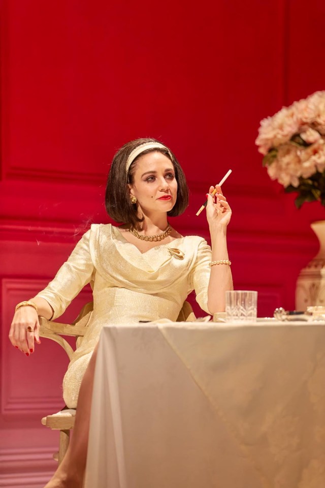 Tuppence Middleton as Elizabeth Taylor in The Motive and the Cue in the West End. © Mark Douet