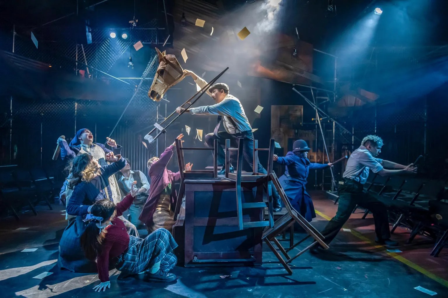 A scene from Cable Street at Southwark Playhouse Borough, © Jane Hobson