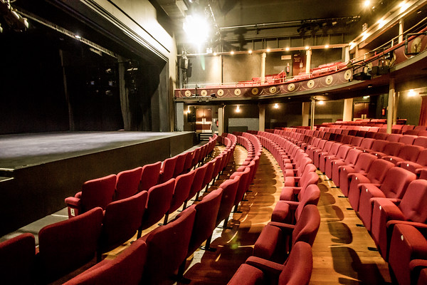 Oldham Coliseum rescue 'very much back on the table', Julie Hesmondhalgh states - Vimarsana News