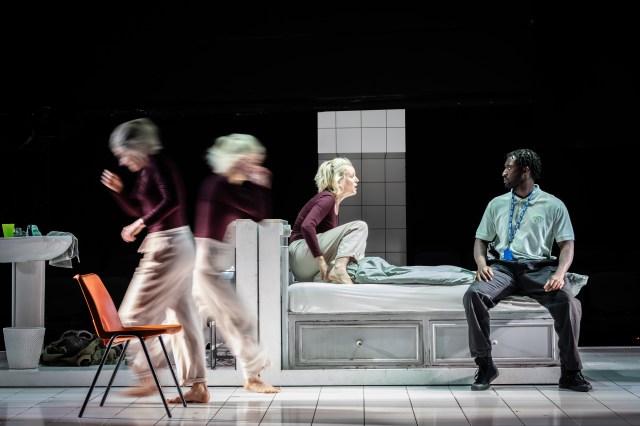 Denise Gough and Malachi Kirby in People, Places and Things