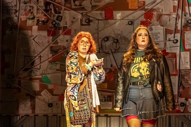 Bronté Barbé (Stella) and Rebekah Hinds (Kathy), © Pamela Raith
