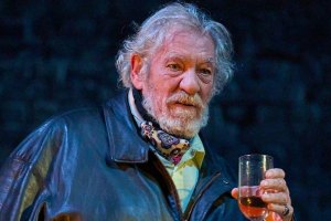 Ian McKellen withdraws from all further Player Kings performances in the West End