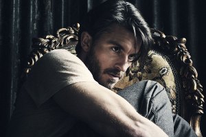 Jonathan Bailey to star in Richard II at the Bridge Theatre