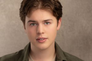 Dear Evan Hansen sets Australian premiere cast – led by Royal Academy of Music graduate