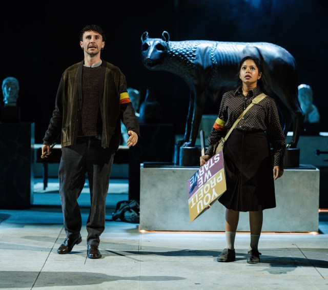 Conor McLeod (Gallus) and Anushka Chakravarti (Alba) in Coriolanus at the National Theatre (c) Misan Harriman DSCF7604