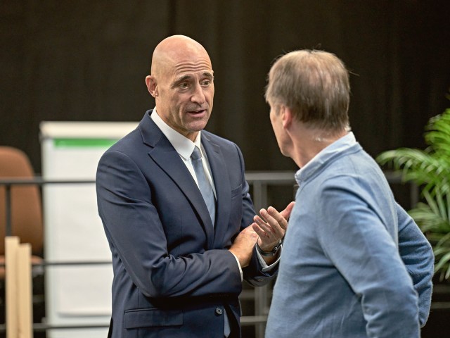 Mark Strong and Michael Gould in rehearsals for Oedipus photo credit Manuel Harlan (2)