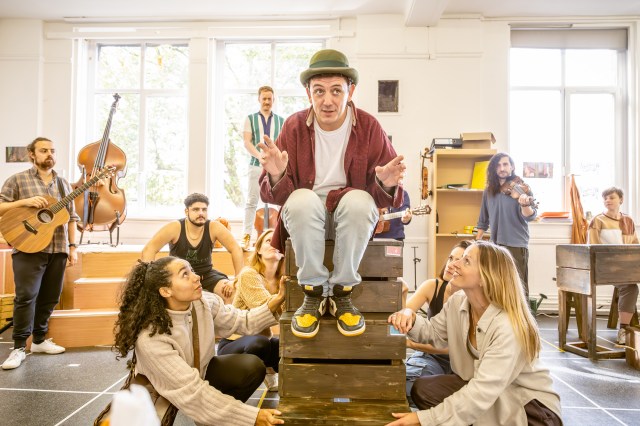 THE CURIOUS CASE OF BENJAMIN BUTTON. John Dagleish (Benjamin Button) and Company. Photo Marc Brenner