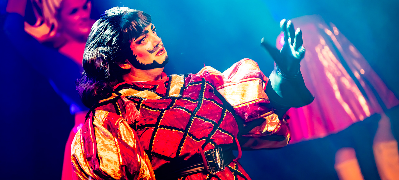 Showpage Images 4