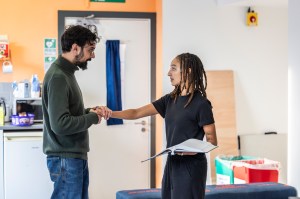 Orange Tree Theatre releases rehearsal images for Twelfth Night, featuring Oliver Ford Davies, Patricia Allison and more
