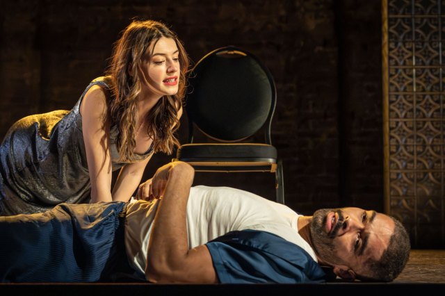 alms Daisy Edgar-Jones and Kingsley Ben-Adir in Cat on a Hot Tin Roof, © Marc Brenner