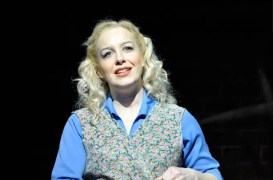 Vivienne Carlyle as Mrs Johnstone Blood Brothers West End 2012 .jpg